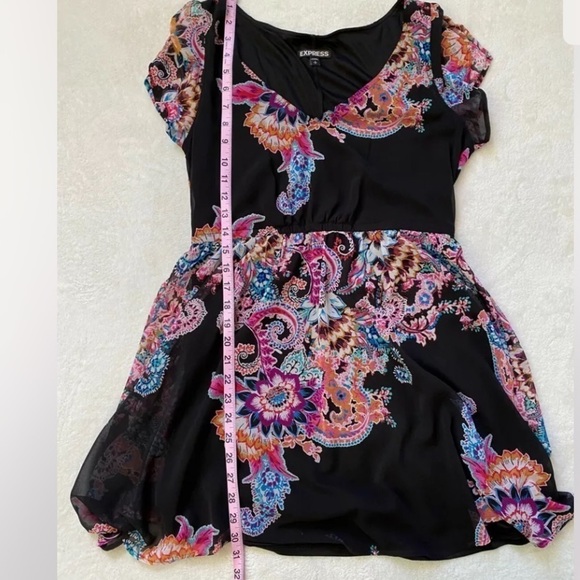 Express Colorful Floral Paisley Short Flutter Sleeve Flowy Dress Women’s Small - Picture 8 of 8